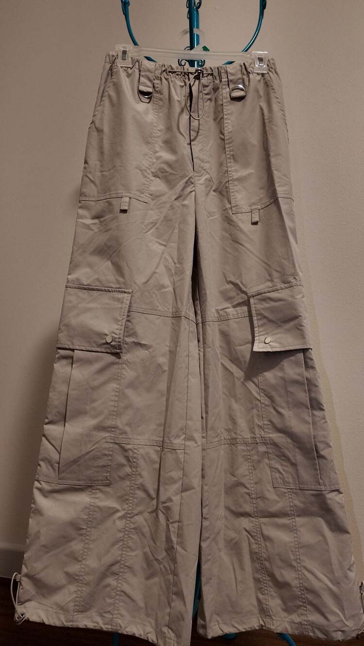 SHEIN Khaki Wide-Leg Drawstring Parachute Cargo Pants – Size S (US 4 / EU 36)
